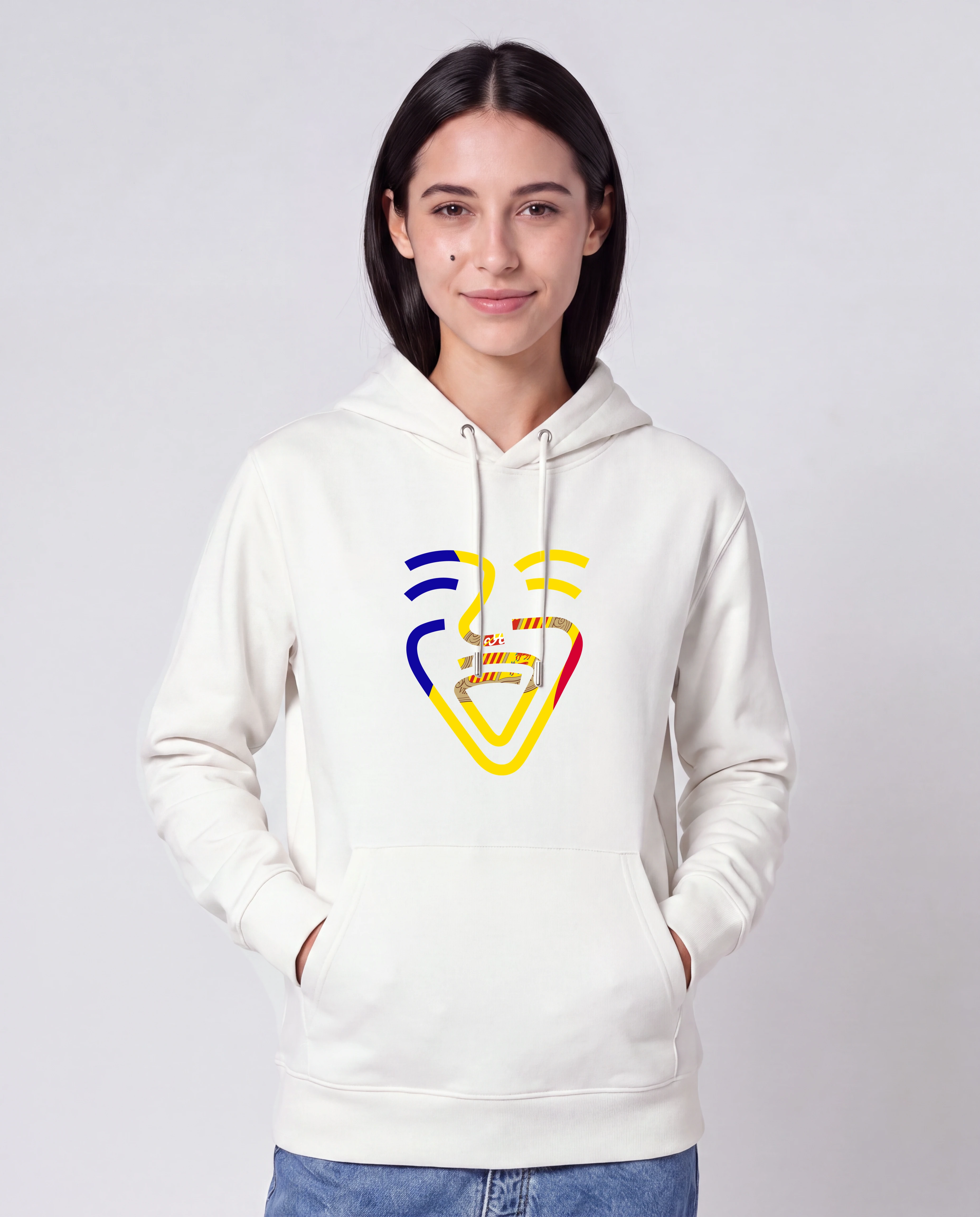 Andorra Hoodie in White, Model Frau, Hände in den Taschen