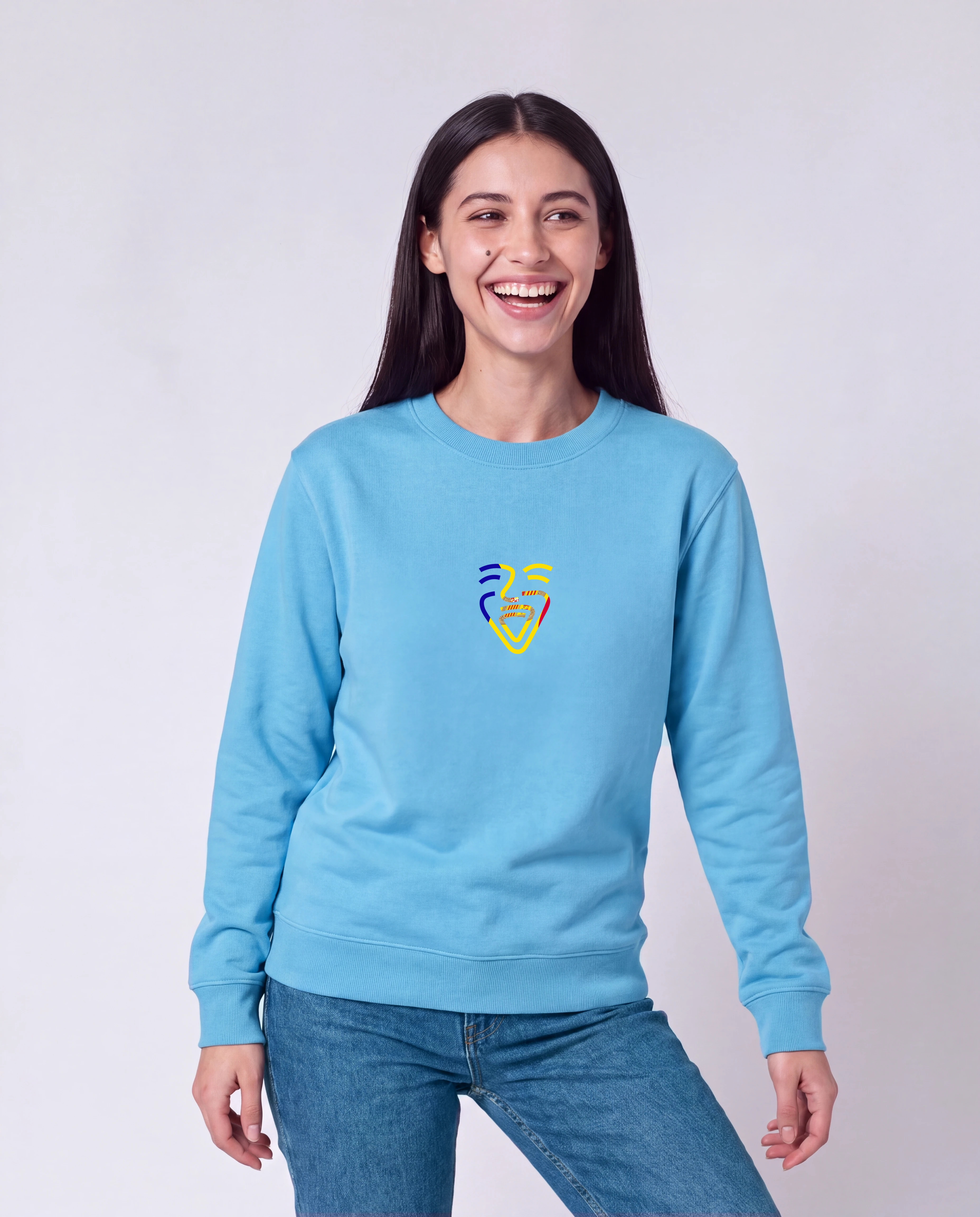 Andorra Sweater in Aqua Blue, Model Frau, frontal