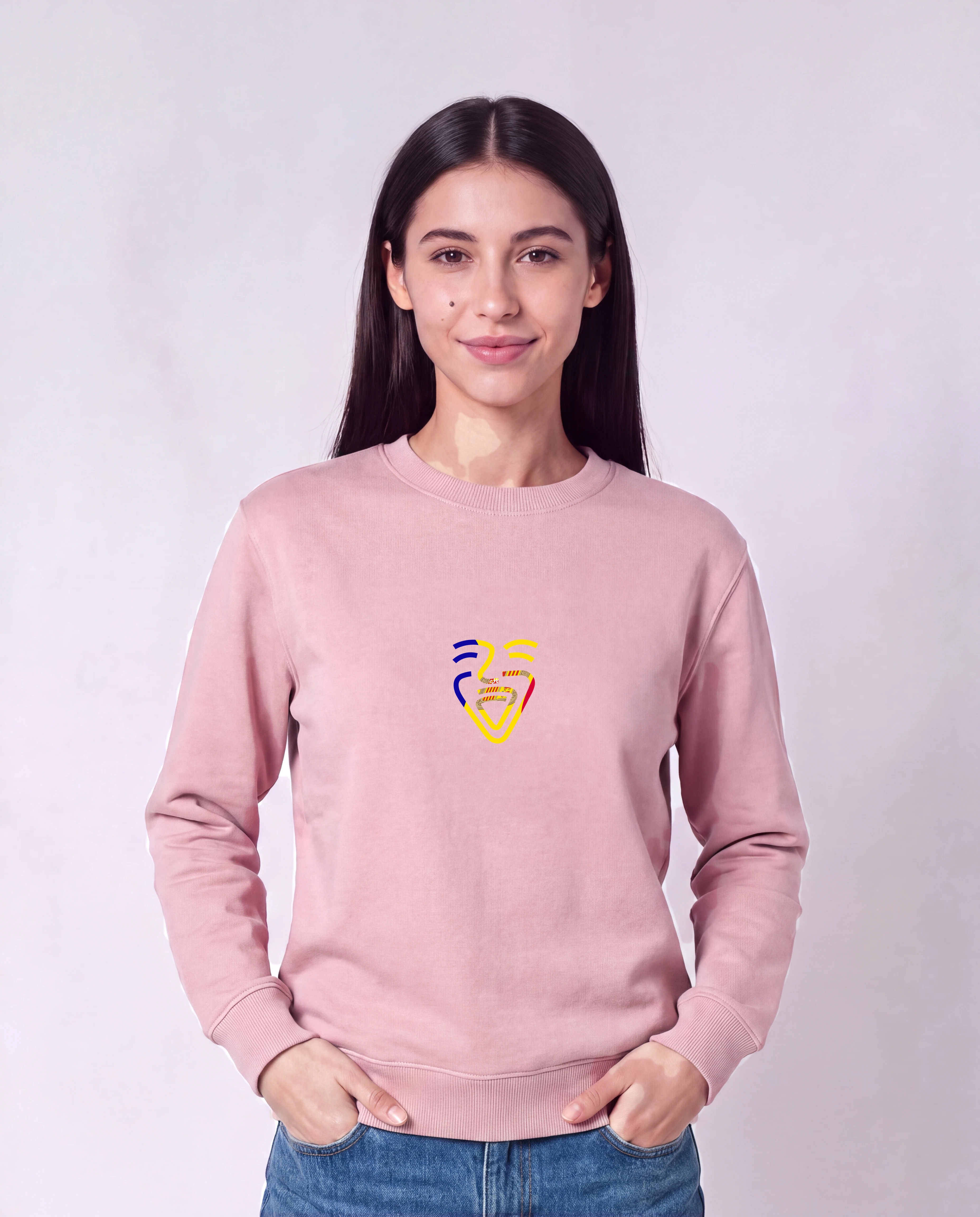 Andorra Sweater in Cotton Pink, Model Frau, Hände in den Taschen